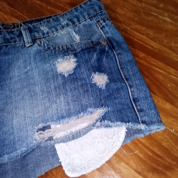 Rue21 denim shorts 11/12 - Picture 3 of 6